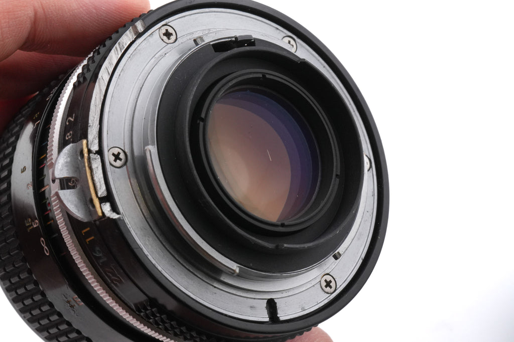Nikon 35mm f2 Nikkor Pre-AI