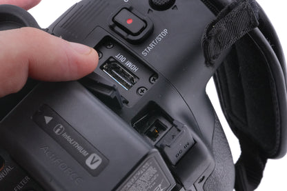 Sony Handycam FDR-AX700