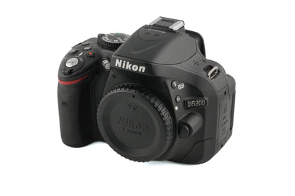 Nikon D5200