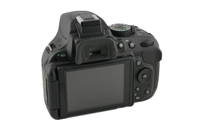 Nikon D5200