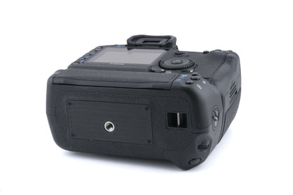 Canon EOS 5D Mark II + BG-E6 Battery Grip