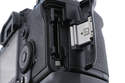 Canon EOS 5D Mark II + BG-E6 Battery Grip