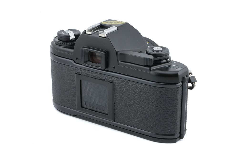 Nikon EM + 50mm f1.8 Series E