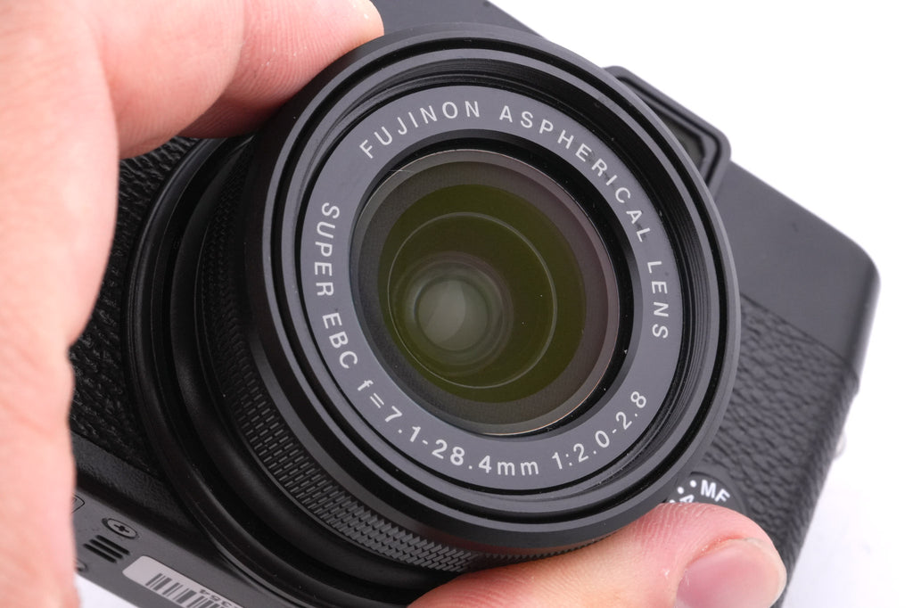 Fujifilm X10