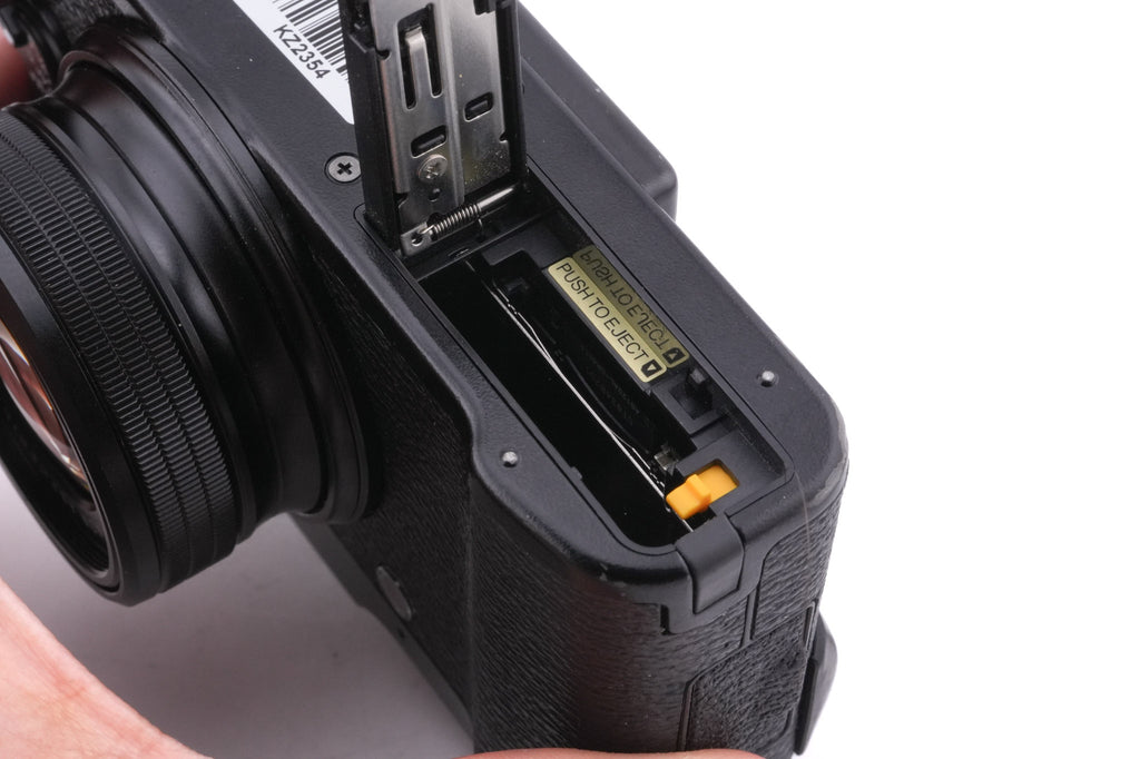 Fujifilm X10