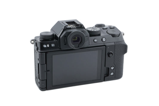 Fujifilm X-S10