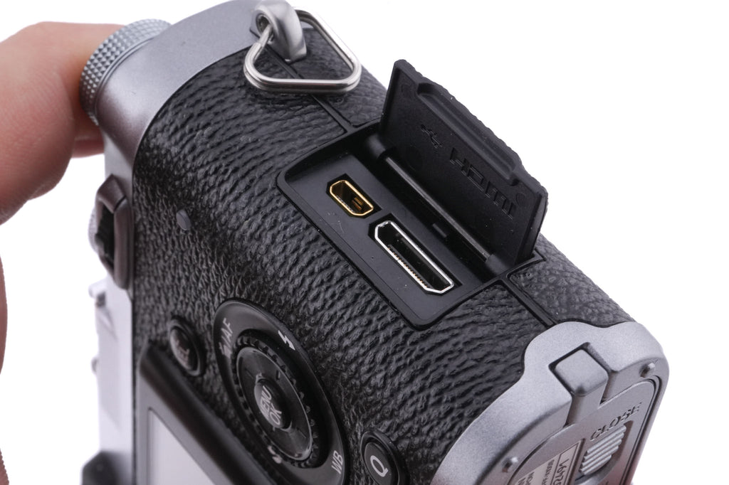 Fujifilm X100S