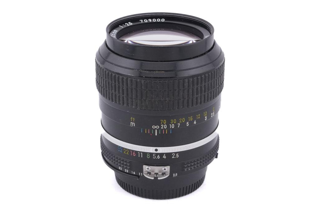 Nikon 105mm f2.5 Nikkor AI + HN-3 Lens Hood