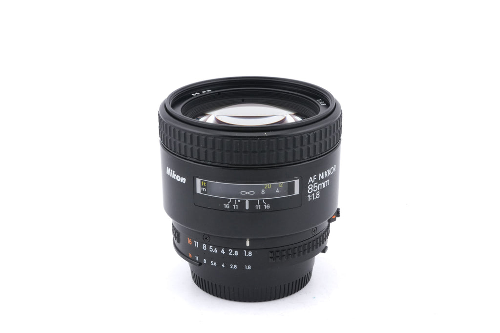 Nikon 85mm f1.8 AF Nikkor