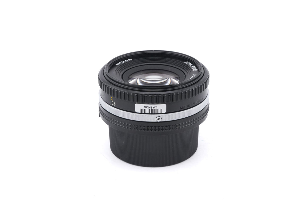 Nikon 50mm f1.8 Nikkor AI-S (0.6m)