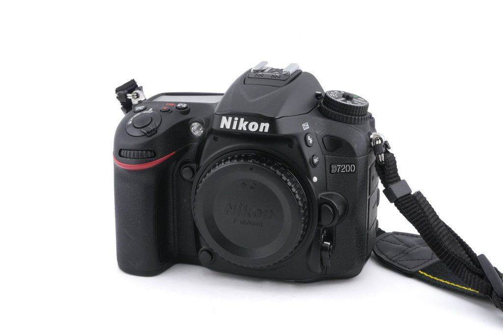 Nikon D7200