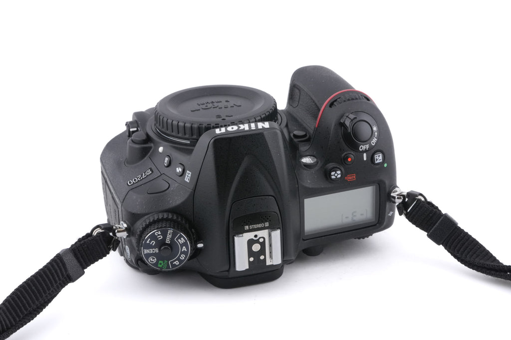 Nikon D7200