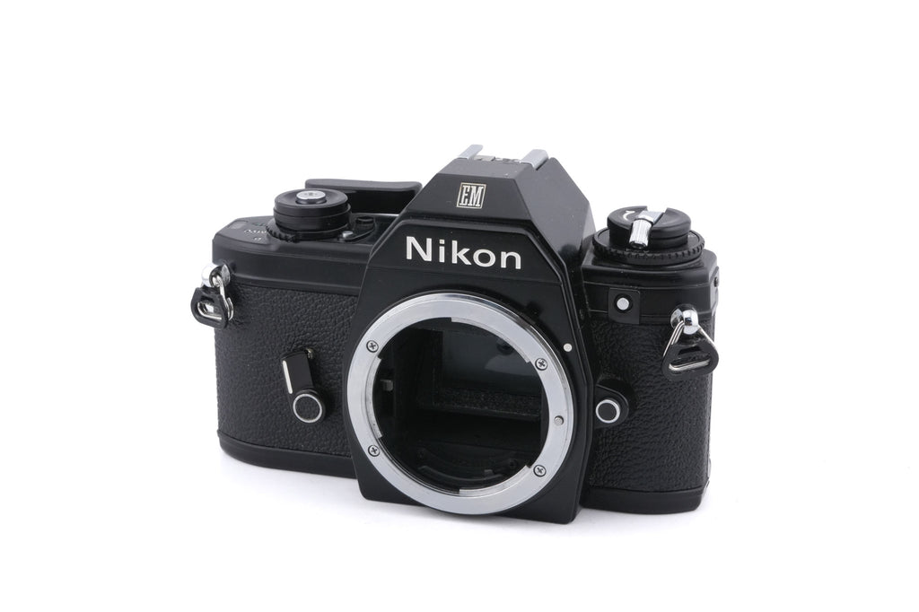 Nikon EM