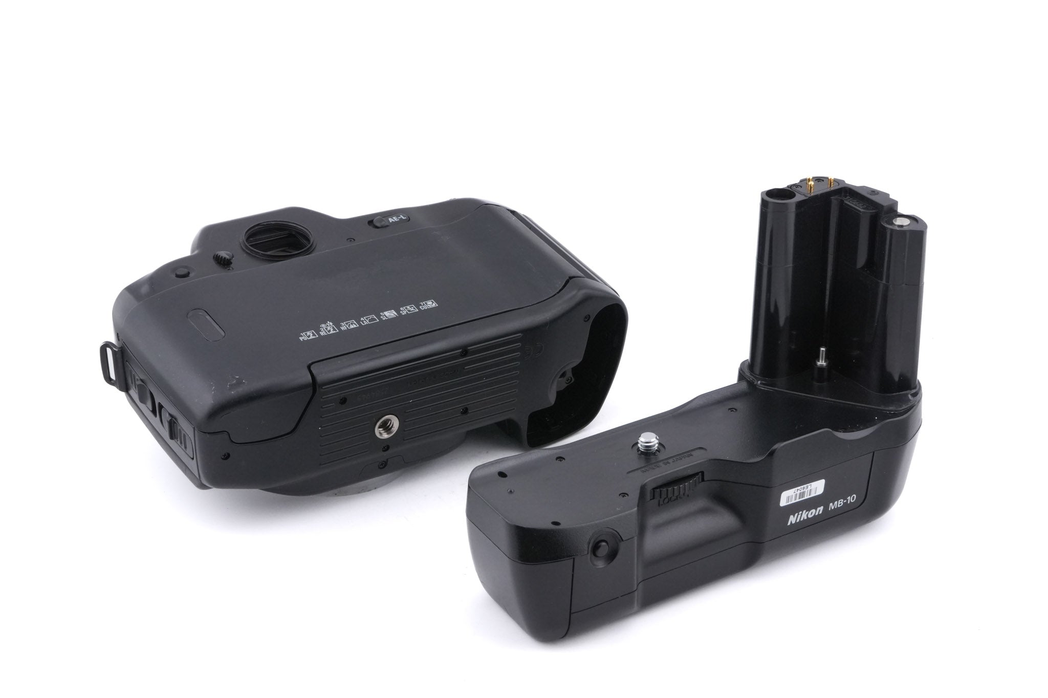 Nikon F90X + MB-10 Battery Pack