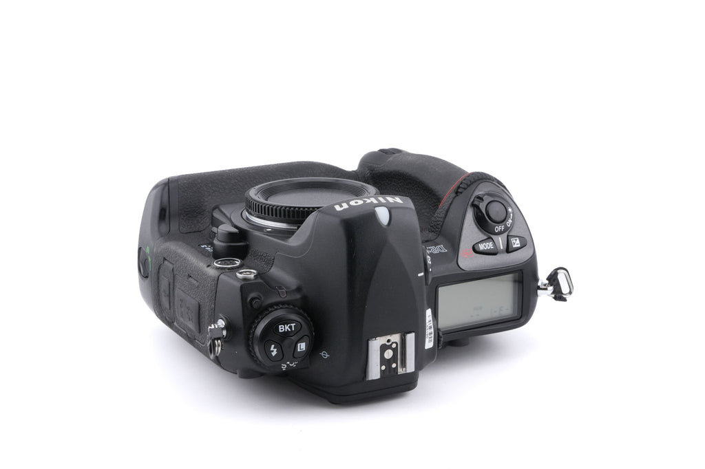 Nikon D2x
