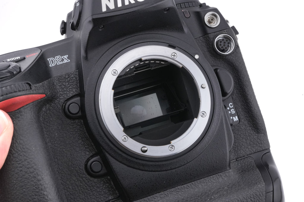 Nikon D2x