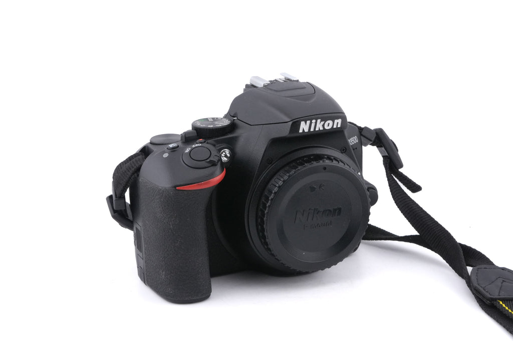 Nikon D3500