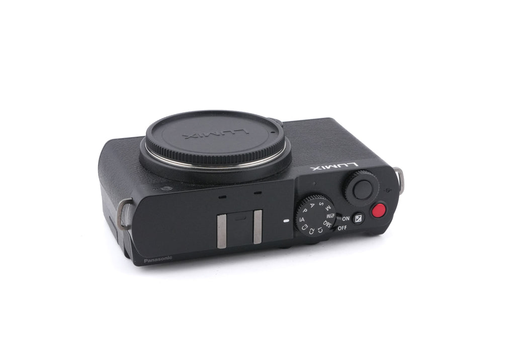 Panasonic Lumix DC-S9