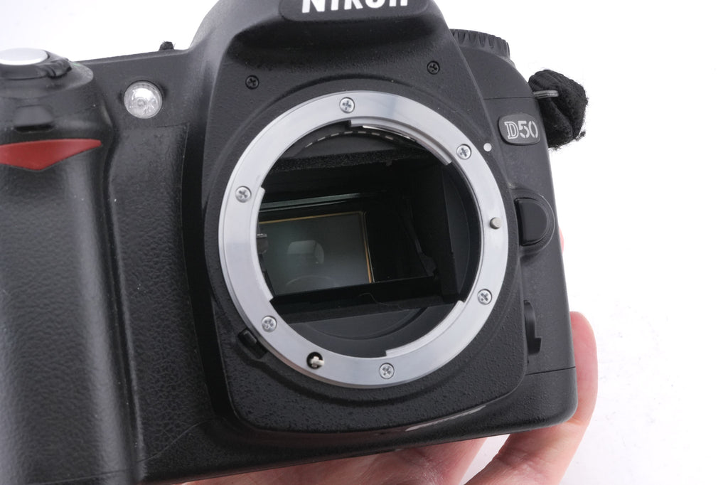 Nikon D50