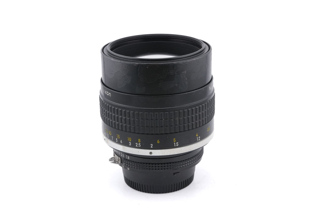 Nikon 105mm f1.8 Nikkor AI-S