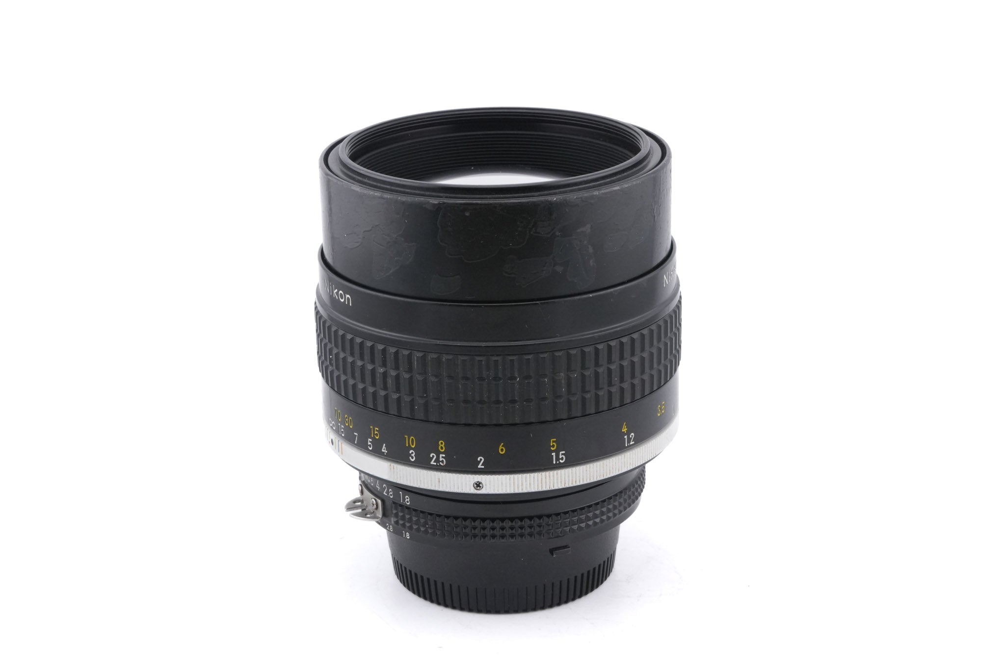 Nikon 105mm f1.8 Nikkor AI-S