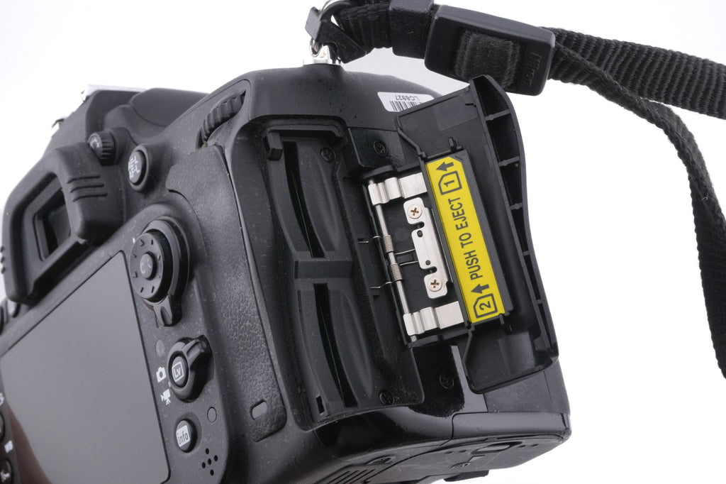 Nikon D610