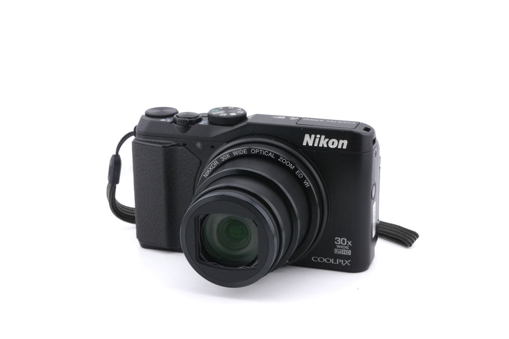Nikon Coolpix S9900