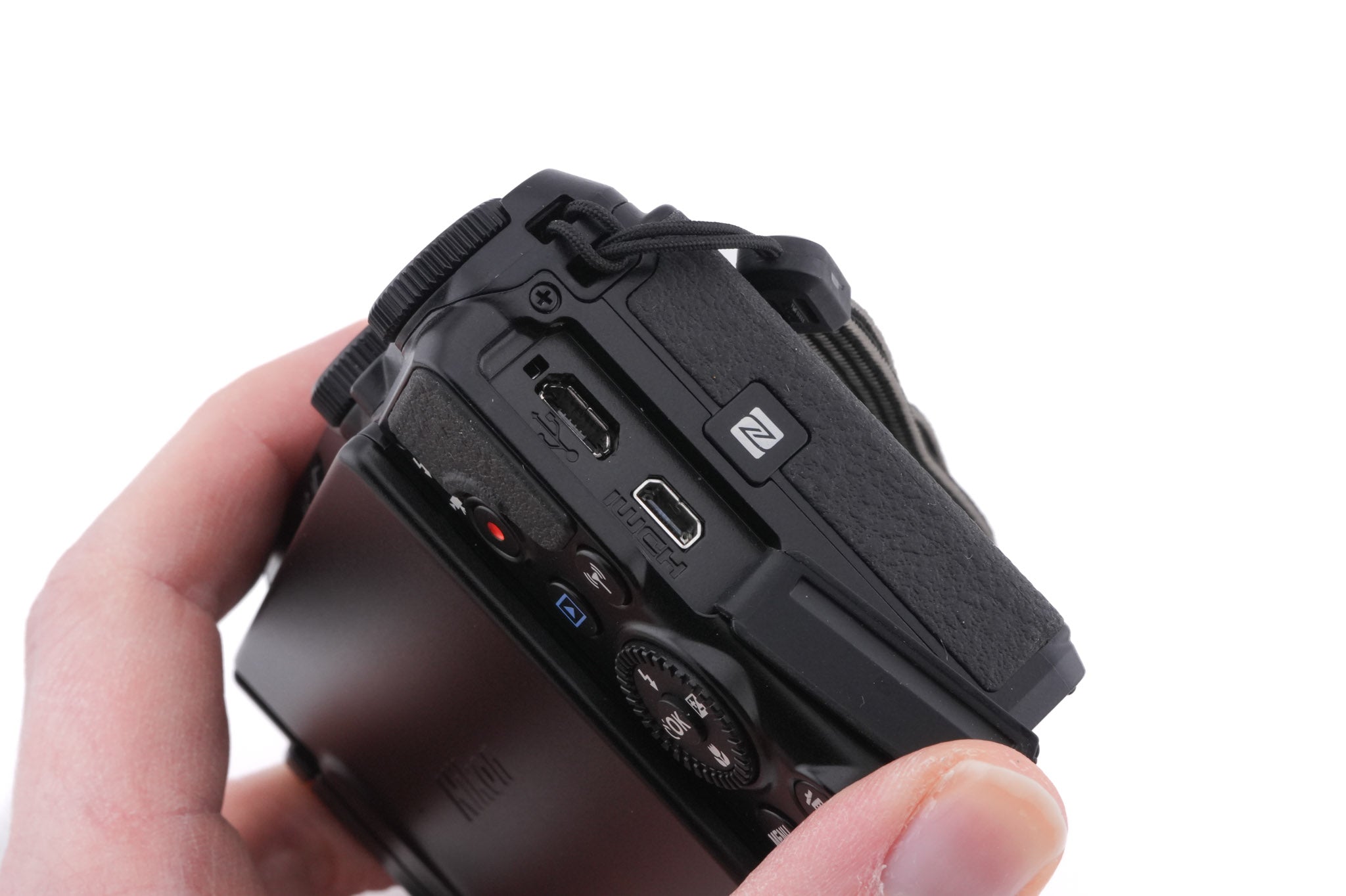 Nikon Coolpix S9900
