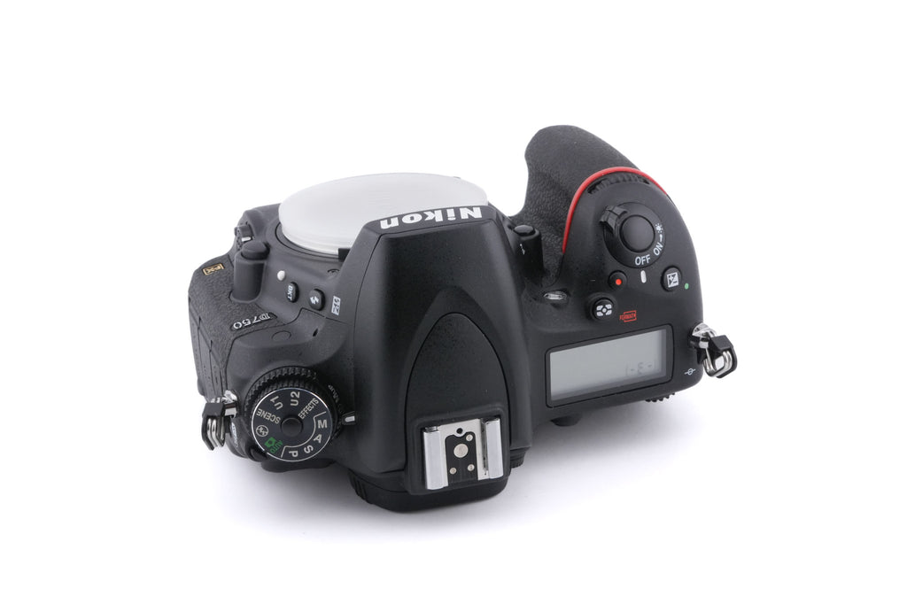 Nikon D750