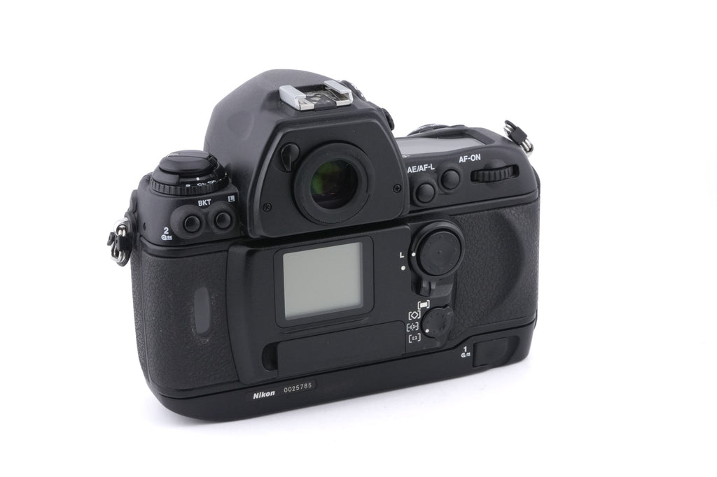 Nikon F6