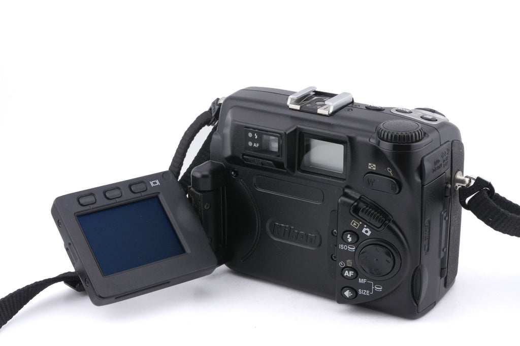 Nikon Coolpix 5000
