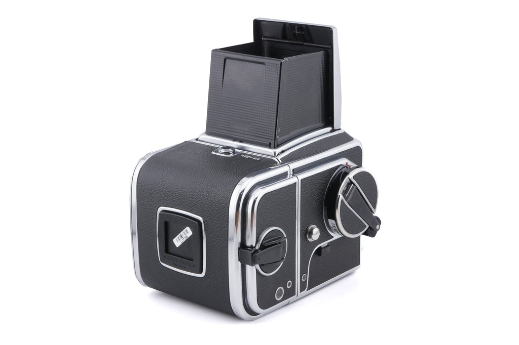 Hasselblad 500C/M (Silver, 10026) + A12N Film Magazine + Waist Level Finder (Old / Silver, 42021) + Rapid Winding Crank (Chrome, 44016/TIRFC) + Microprism / Split Image Focusing Screen K 20/20