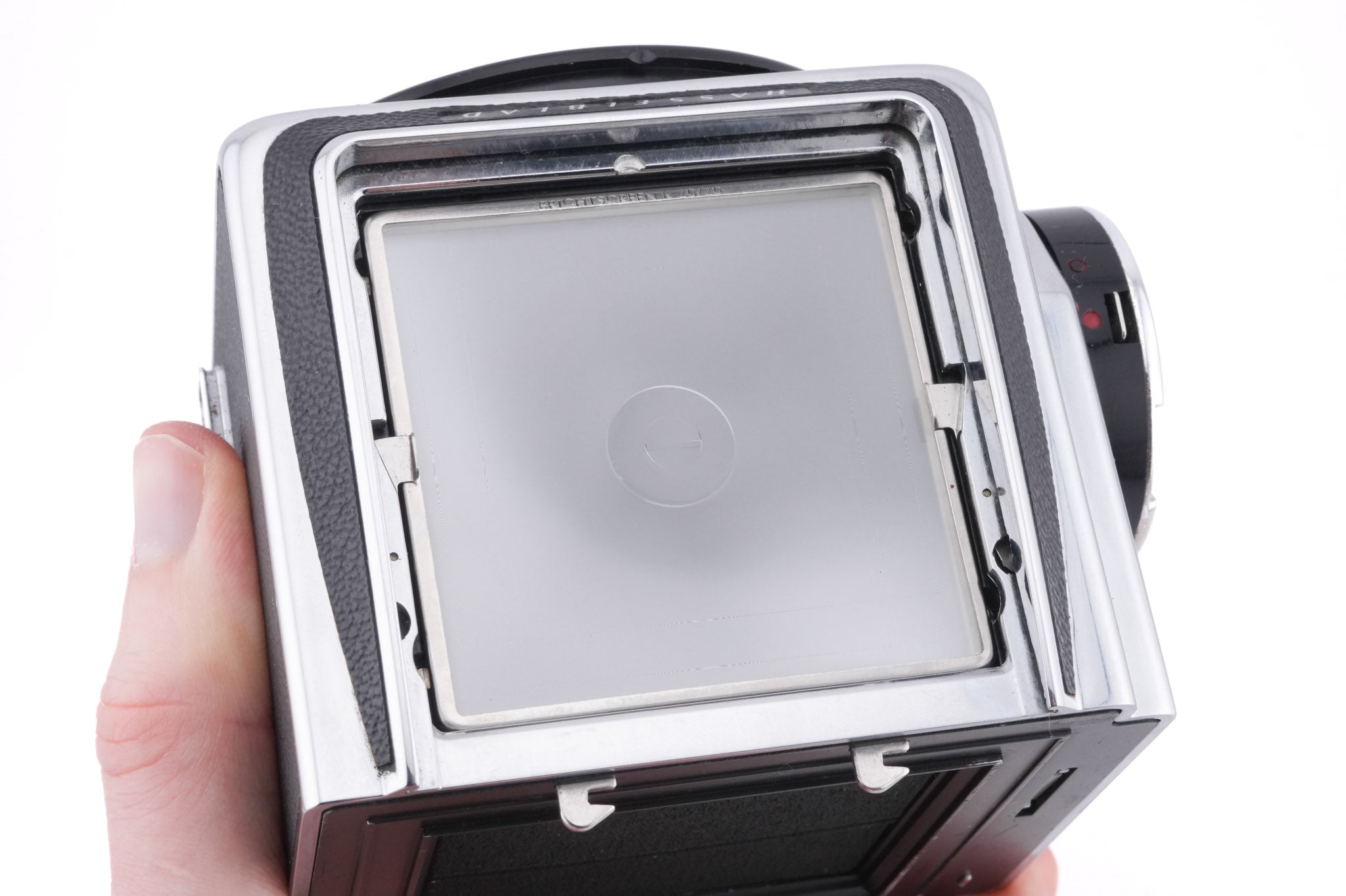 Hasselblad 500C/M (Silver, 10026) + A12N Film Magazine + Waist Level Finder (Old / Silver, 42021) + Rapid Winding Crank (Chrome, 44016/TIRFC) + Microprism / Split Image Focusing Screen K 20/20