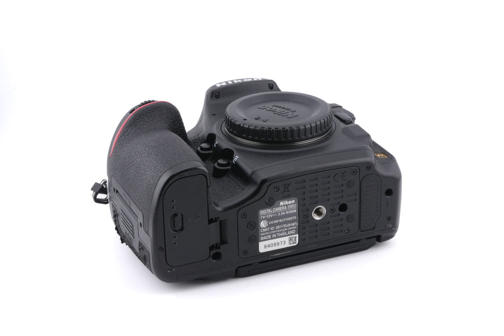 Nikon D850