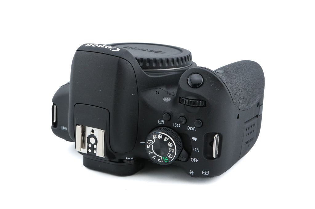 Canon EOS 750D