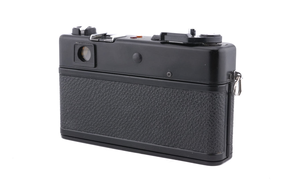 Yashica MG-1