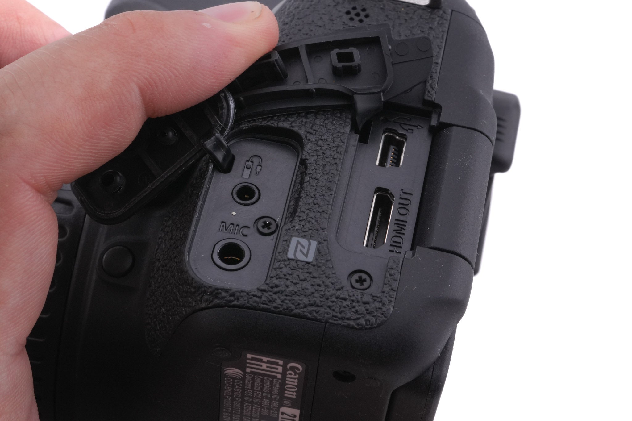 Canon EOS 77D
