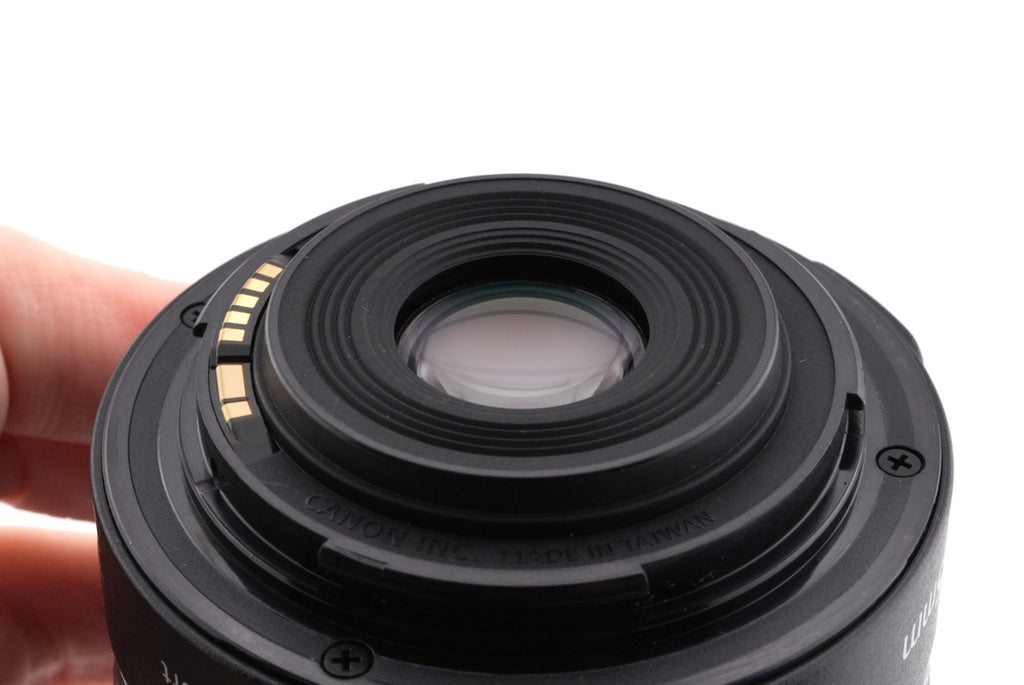 Canon 18-55mm f3.5-5.6 III