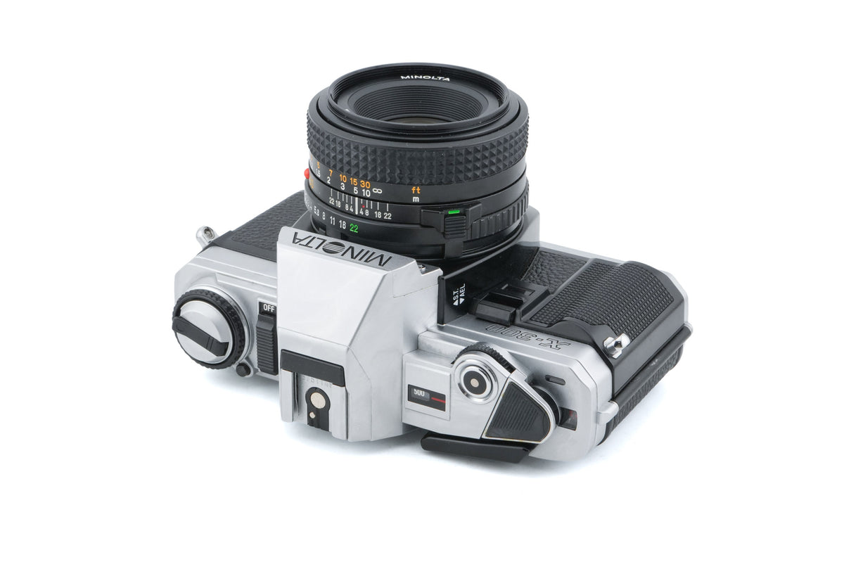 Minolta X-300 + 50mm f2 MD