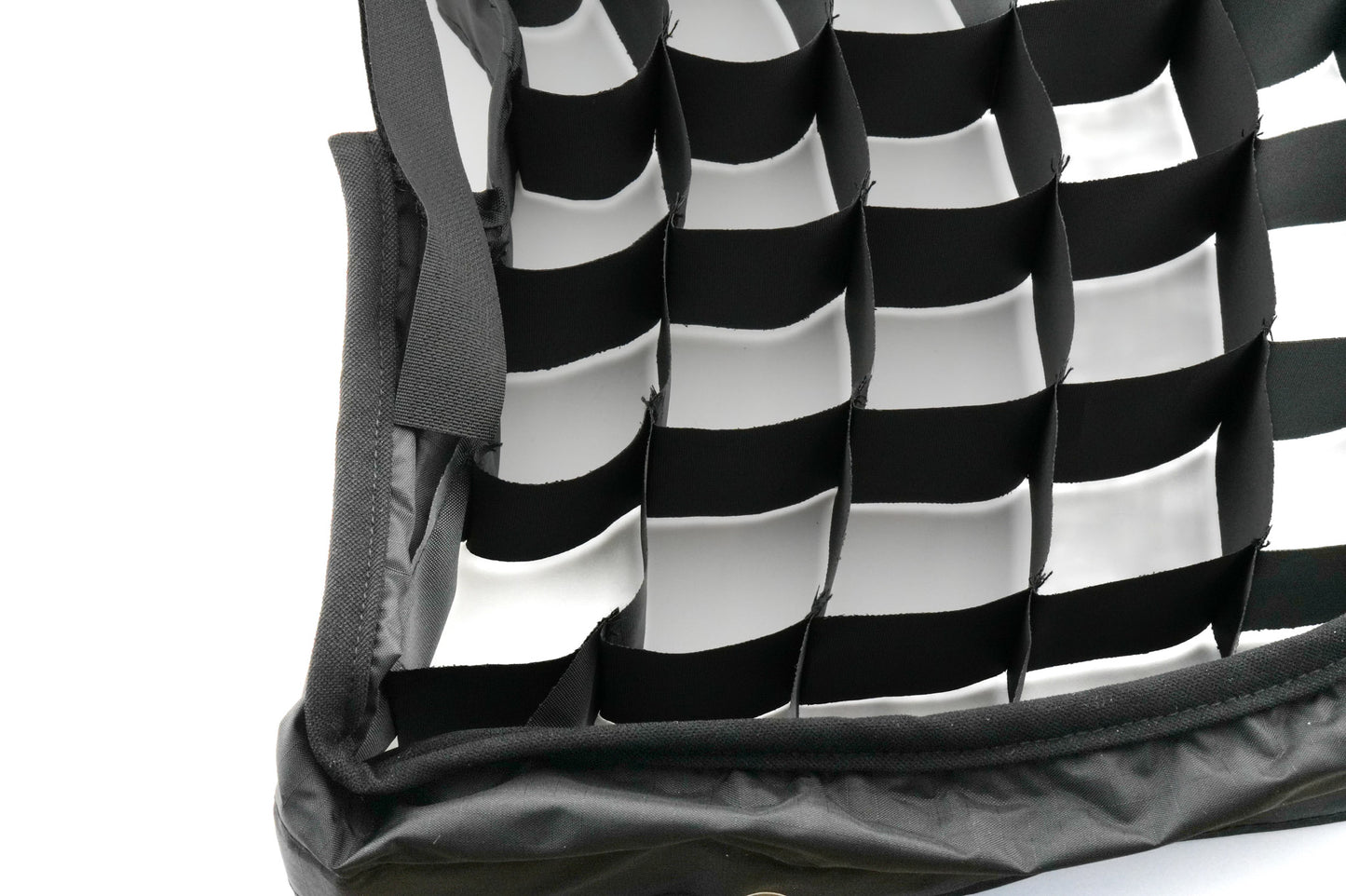 Ledgo Honeycomb Diffuser (LG-E268C) - Accessory