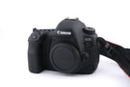 Canon EOS 6D Mark II