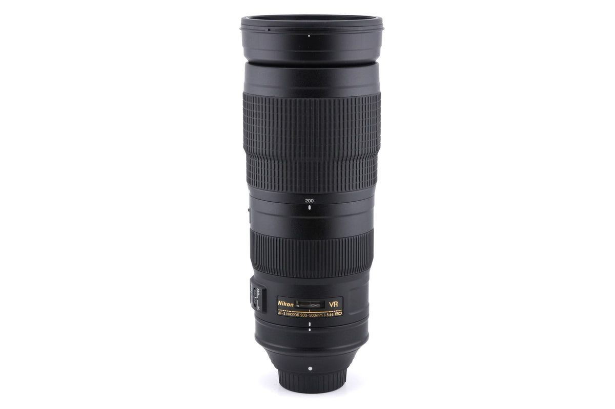 Nikon 200-500mm f5.6 AF-S Nikkor E ED VR + Lens Case CL-L1