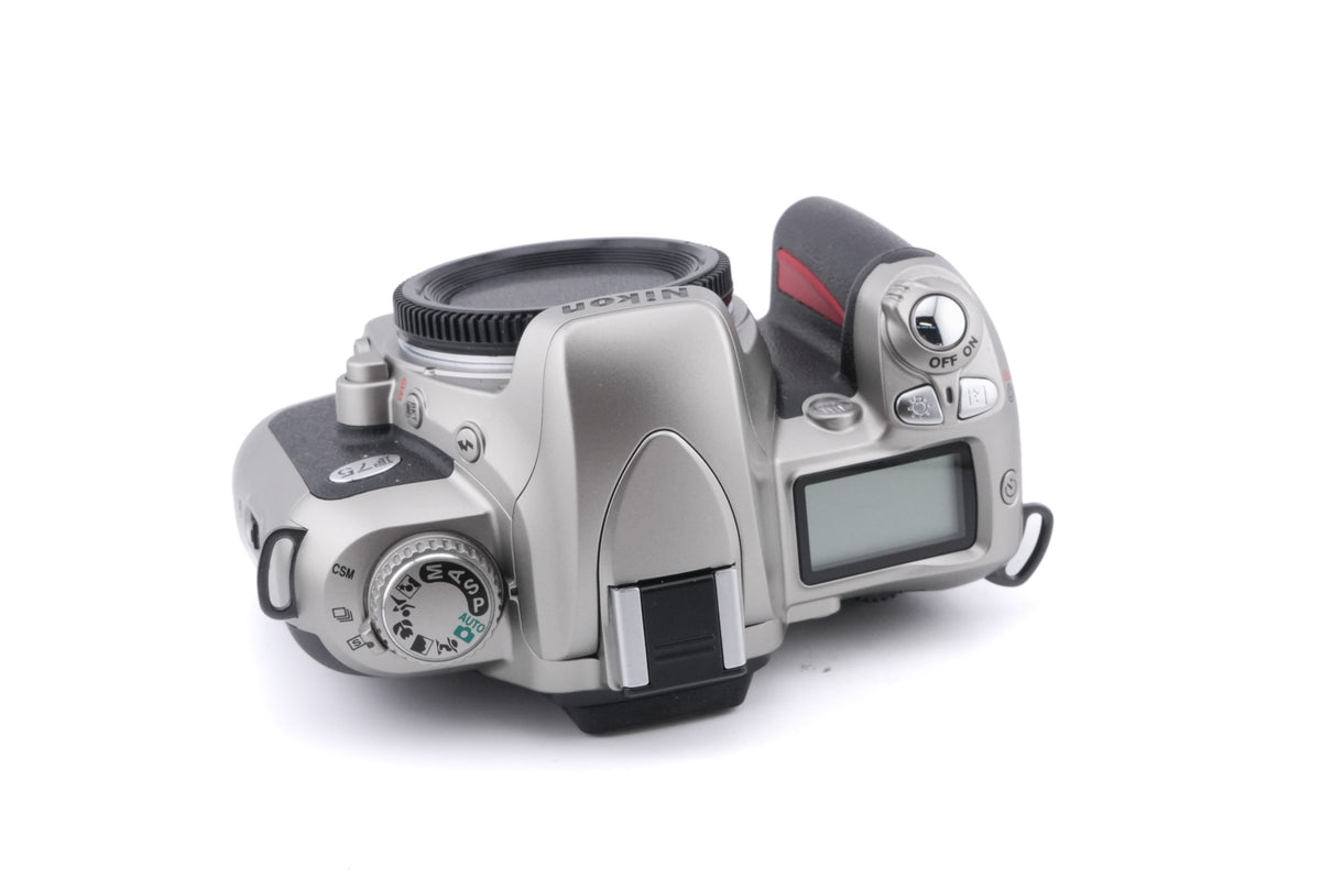 Nikon F75