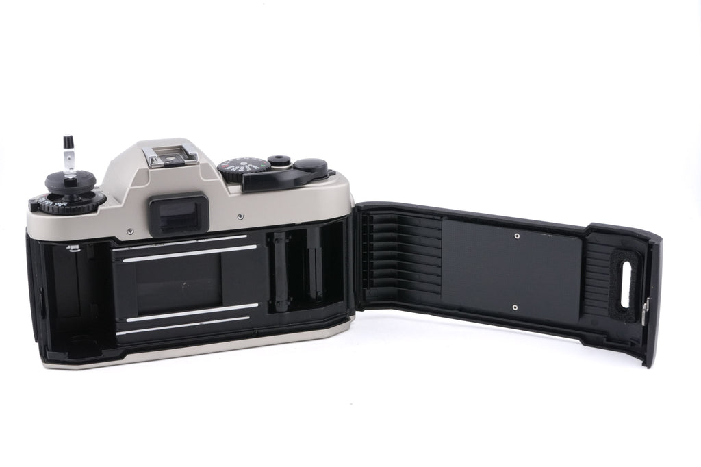 Nikon FE10