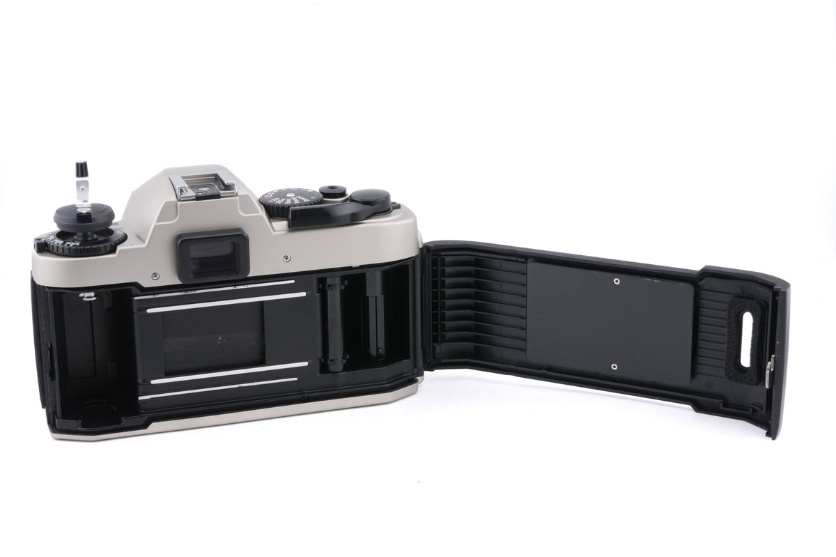 Nikon FE10