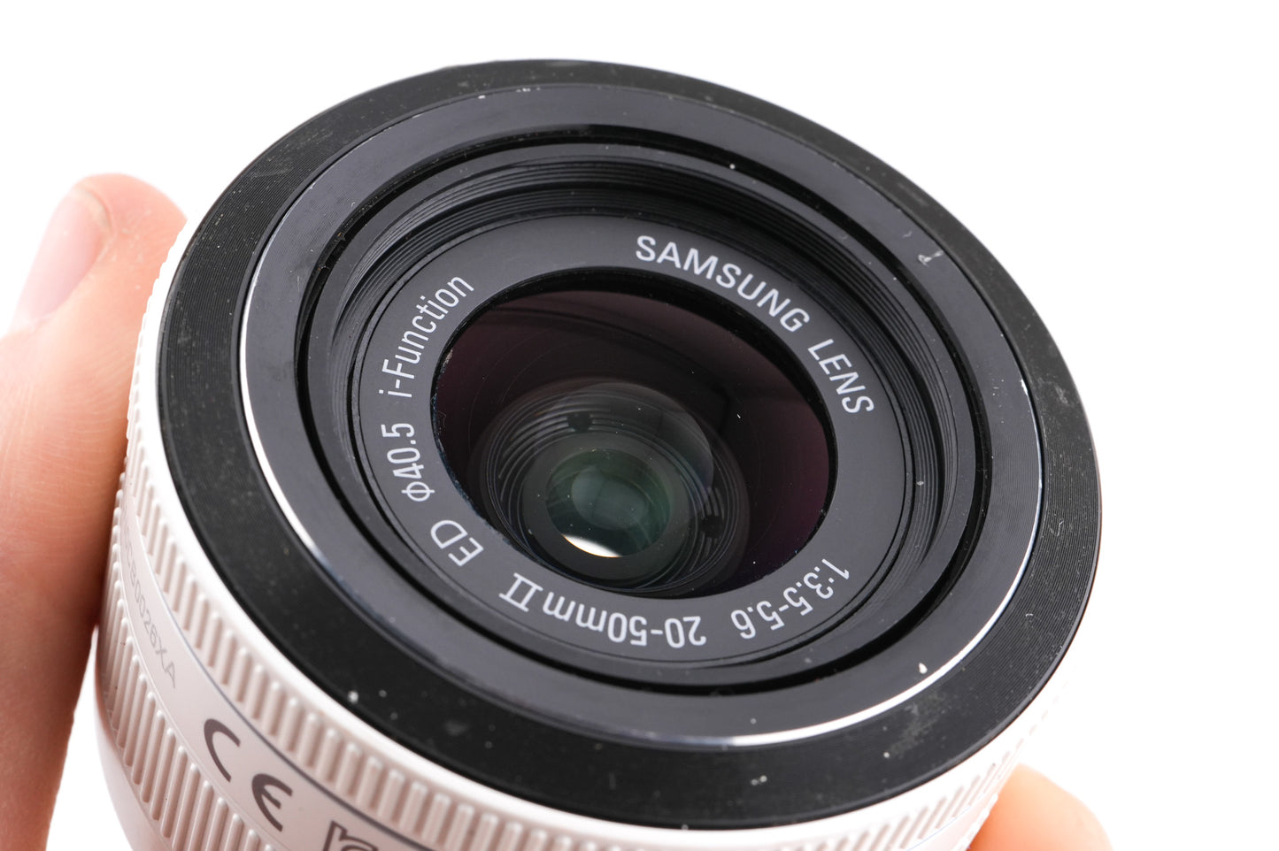 Samsung NX1000 + 20-50mm f3.5-5.6 II ED i-Function + SEF8A Flash