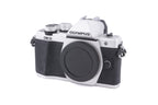 Olympus OM-D E-M10 Mark II