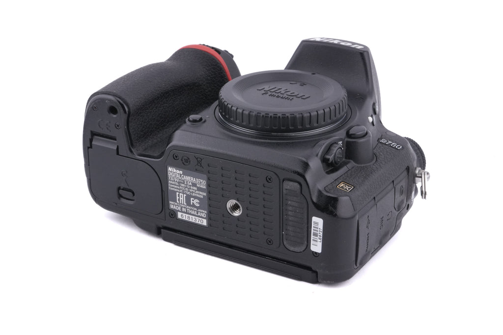 Nikon D750