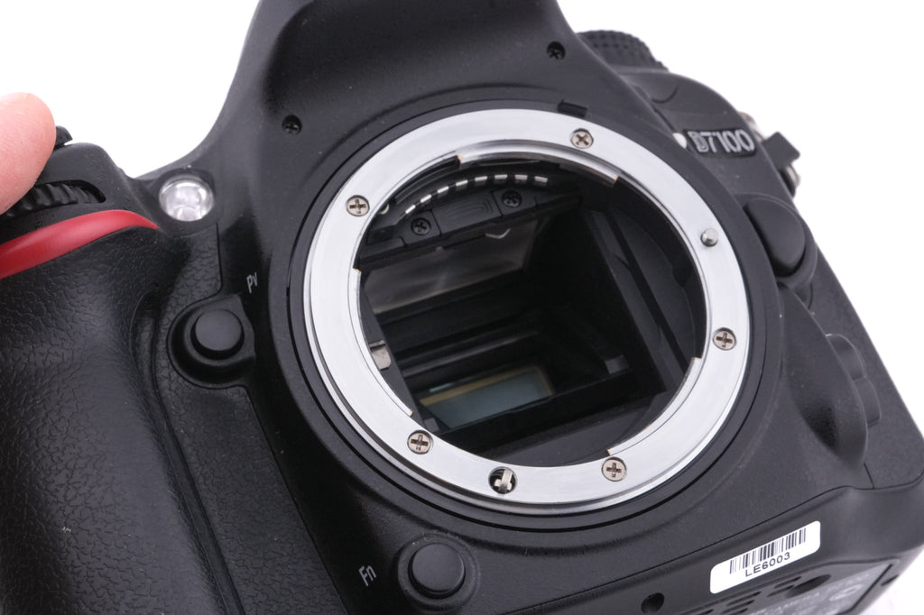 Nikon D7100
