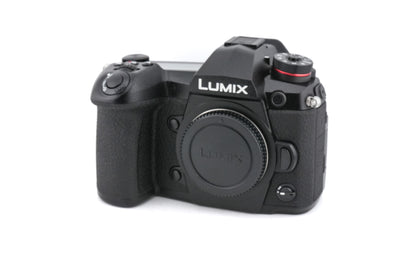 Panasonic Lumix DC-G9